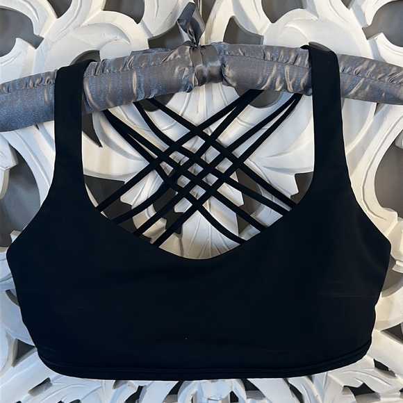 Lululemon Free to Be Wild Strappy Sports Bra - Picture 4 of 6